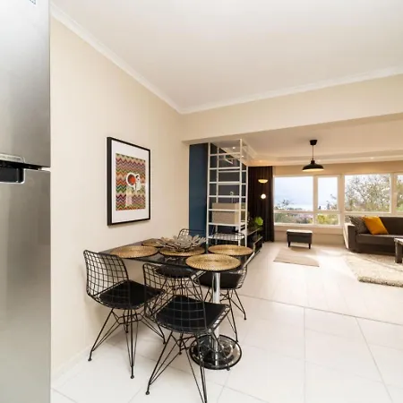 Exquisite Flat With Sea View Near Hadrian Gate Apartamento