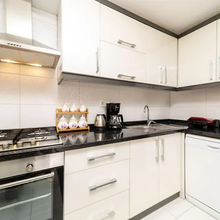 Exquisite Flat With Sea View Near Hadrian Gate Apartamento Antália