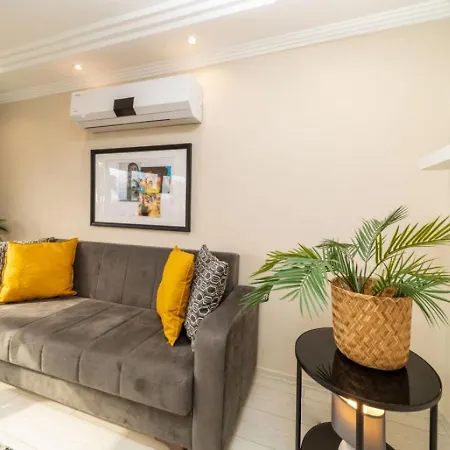 Exquisite Flat With Sea View Near Hadrian Gate * Antália